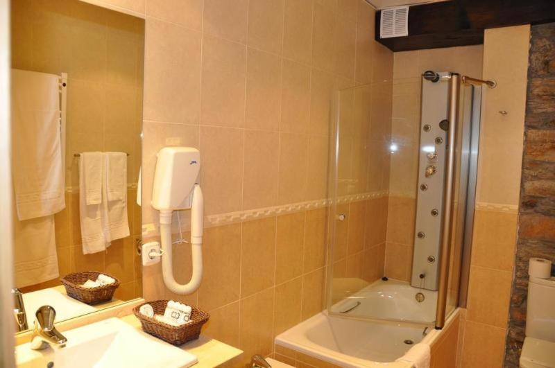 Hotel Mirador De Barcia Ribeira De Piquin Room photo